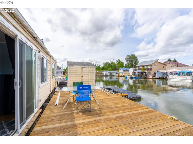 $150,000 | 18989 Northeast Marine Drive, Unit D57, Portland, OR 97230