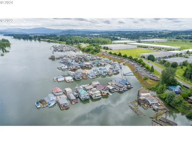 $150,000 | 18989 Northeast Marine Drive, Unit D57, Portland, OR 97230