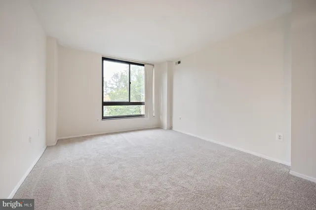 $350,000 | 1808 Old Meadow Road, Unit 1115, McLean, VA 22102