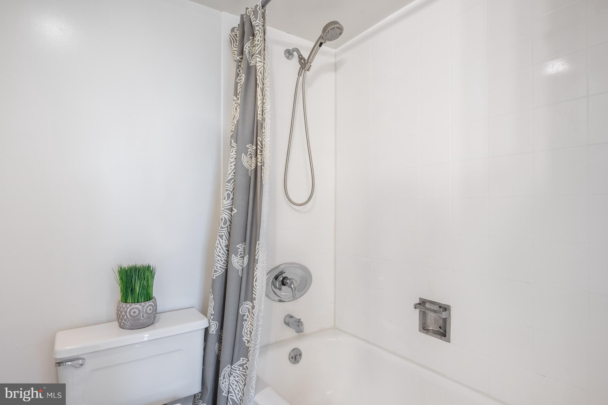 1808 Old Meadow Road, Unit 1115 McLean, VA 22102 - Photo 24 of 66