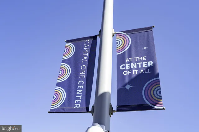 $350,000 | 1808 Old Meadow Road, Unit 1115, McLean, VA 22102