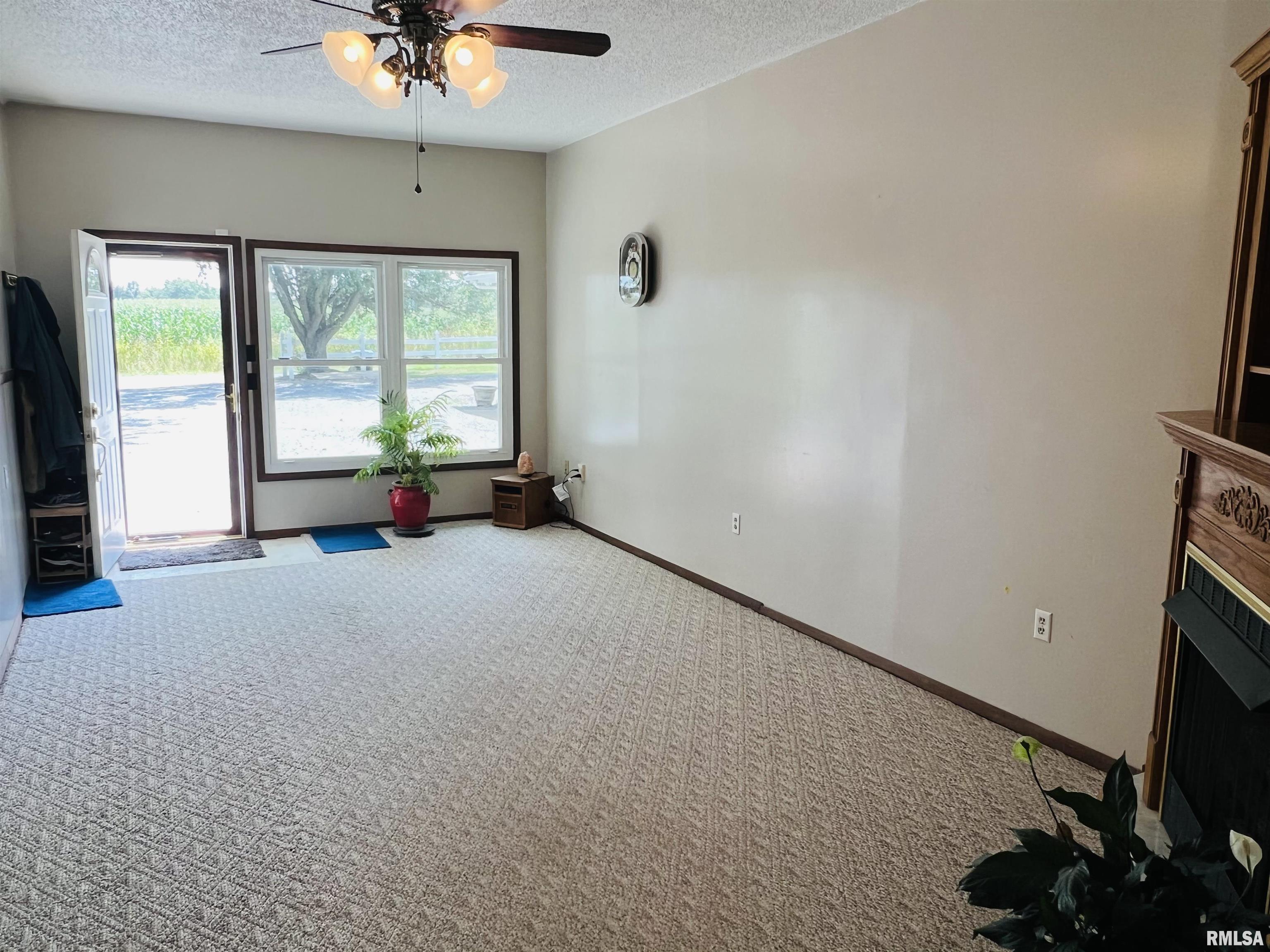 1045 Bourland Road Eldorado, IL 62930 - Photo 20 of 35 Gallery Image 20
