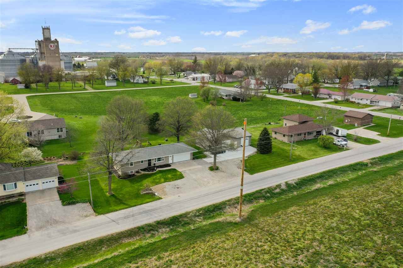 5015 Cosgrove Road Southwest Kalona, IA 52247 - Photo 3 of 44 Gallery Image 3