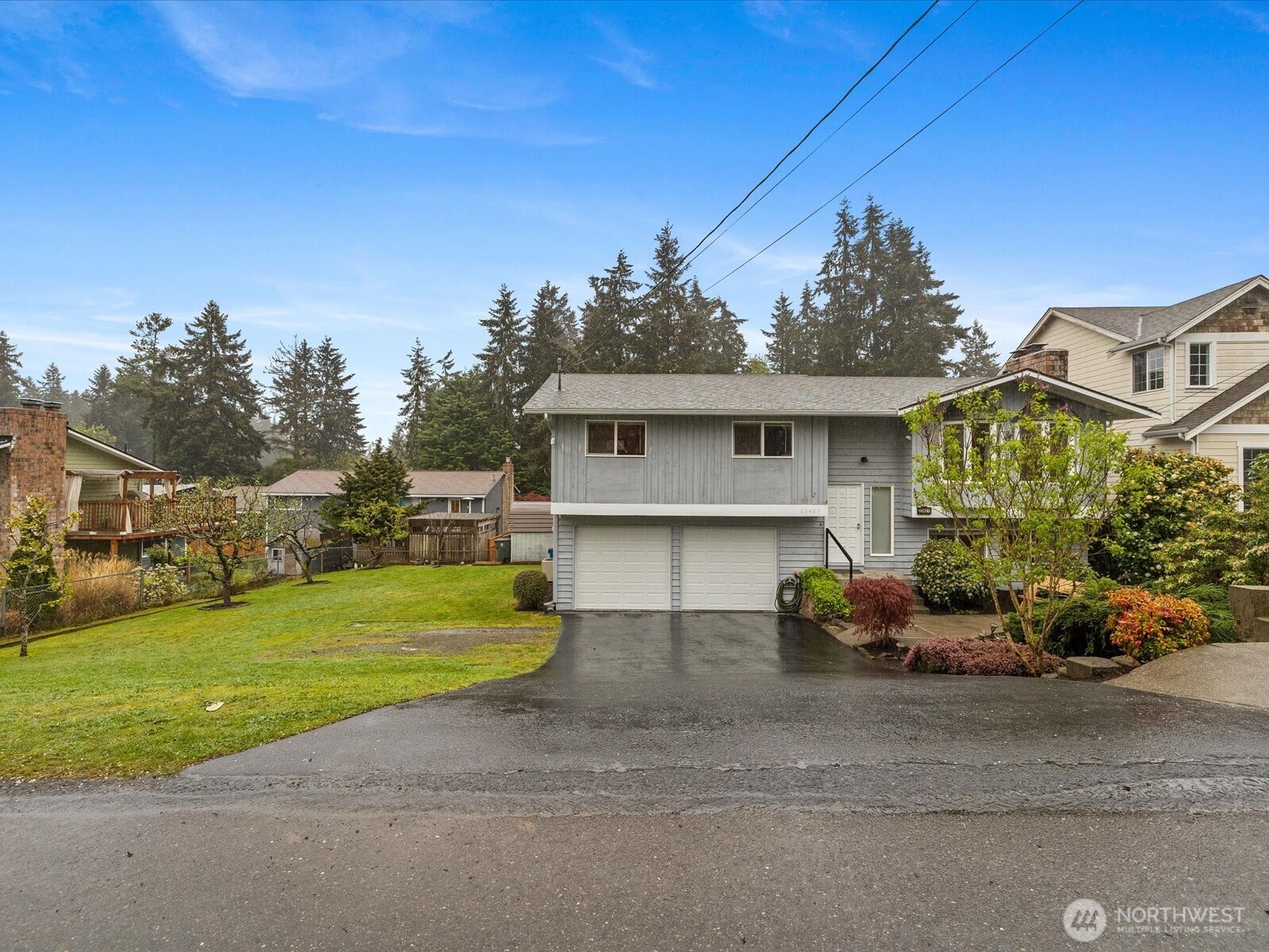 22427 82nd Avenue West Edmonds, WA 98026 - Photo 2 of 29