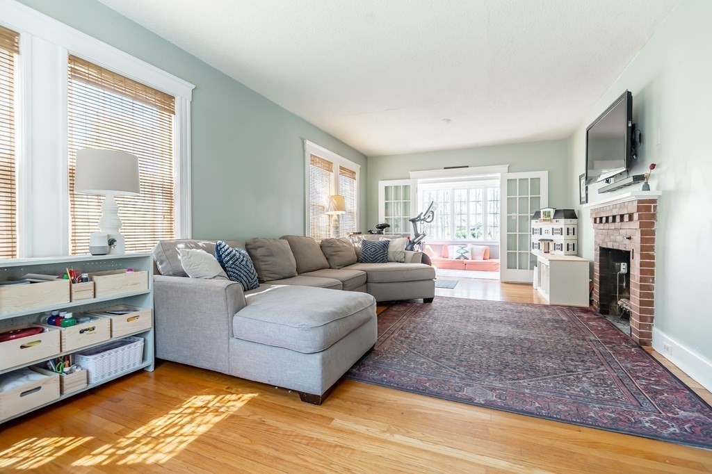 68 Carmel Road Andover, MA 01810 - Photo 4 of 26 Gallery Image 4