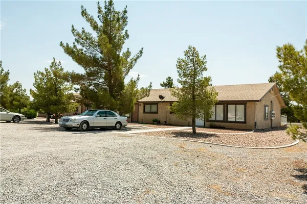 $1,395 | 2120 McMurray Drive, Unit 6, Pahrump, NV 89060