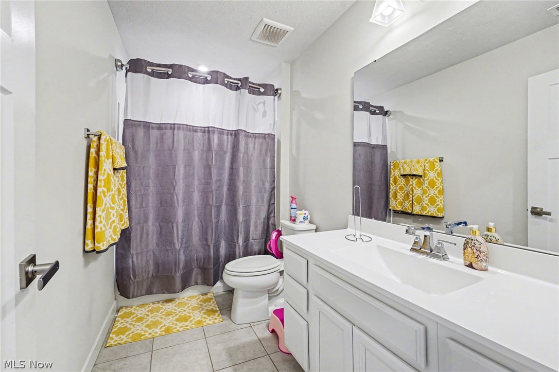 3268 Stoneleigh Road Northeast Canton, OH 44721 - Photo 23 of 33