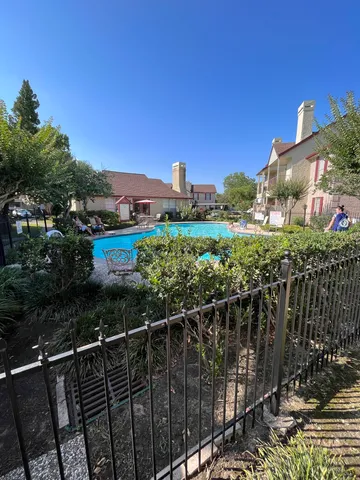 $1,100 | 2120 El Paseo Street, Unit 1912, Houston, TX 77054