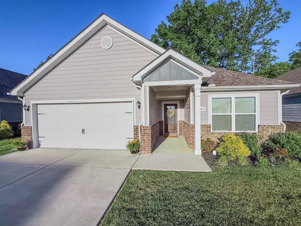 $334,900 | 1003 Autumnwood Drive, Dickson, TN 37055