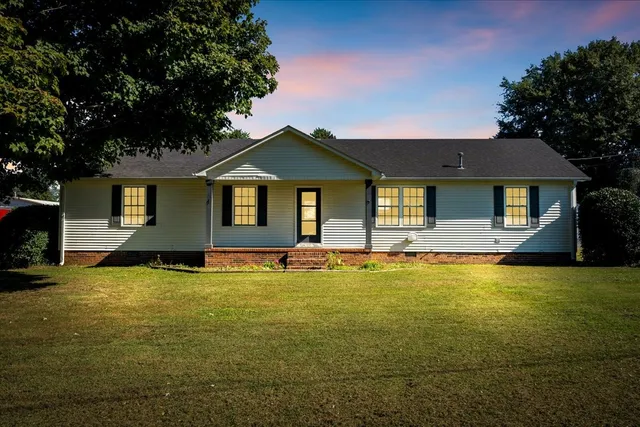 $259,900 | 145 Hawkins Road, Smithville, TN 37166