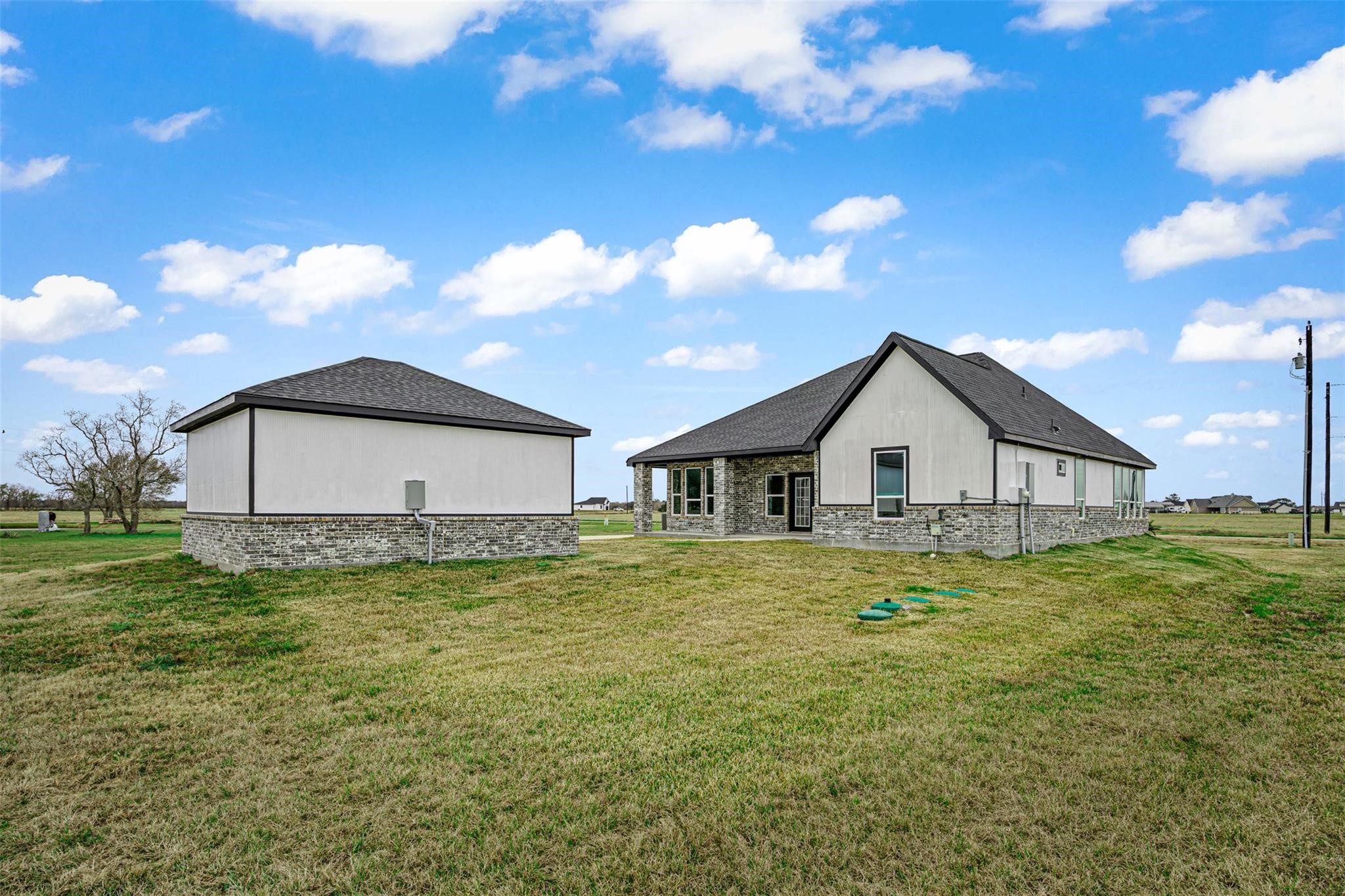 395 Brahman Trail Angleton, TX 77515 - Photo 21 of 31