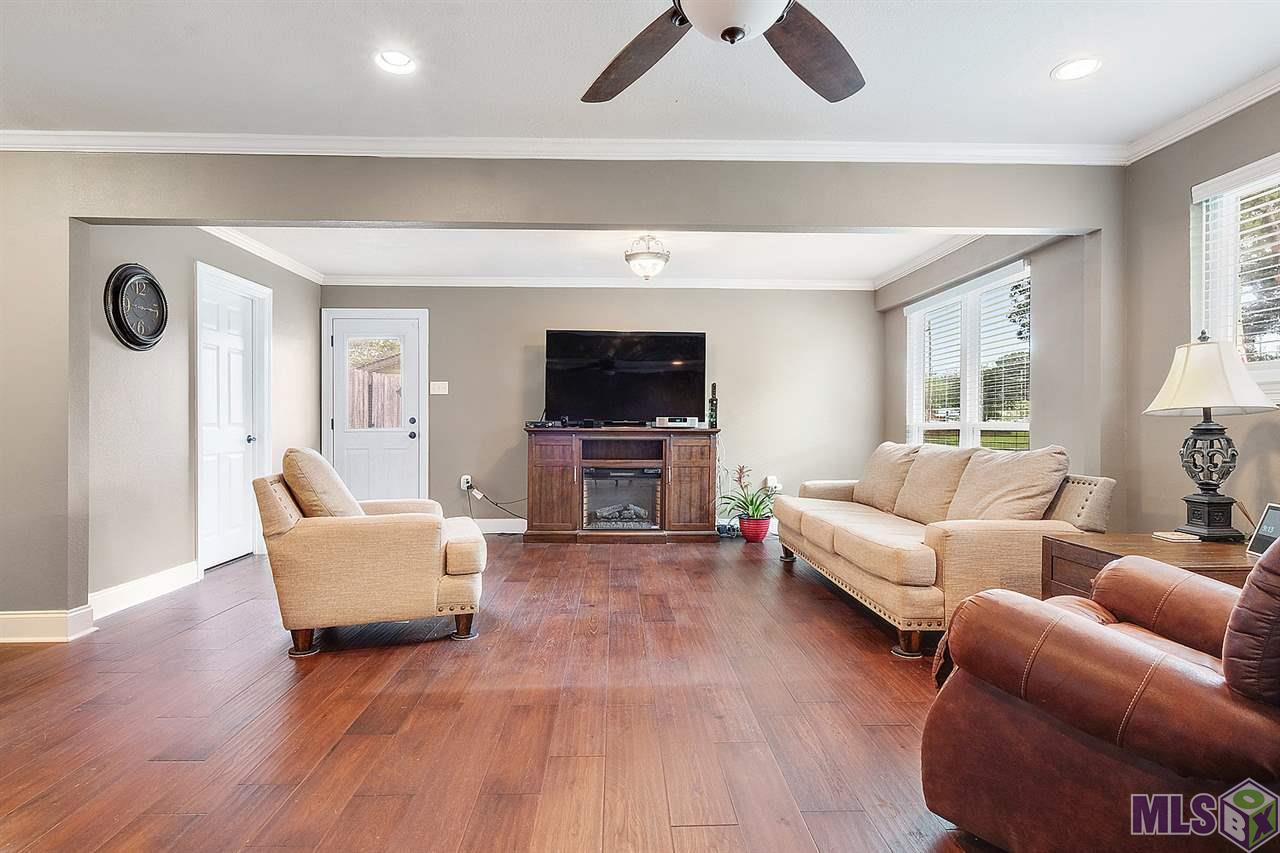 112 Lafitte Drive Baton Rouge, LA 70819 - Photo 2 of 9 Gallery Image 2