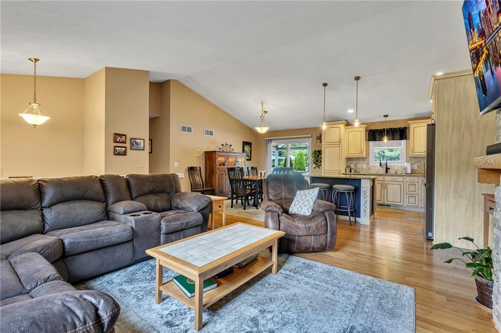 358 Mack Hollow Road Georgetown, PA 15043 - Photo 21 of 49