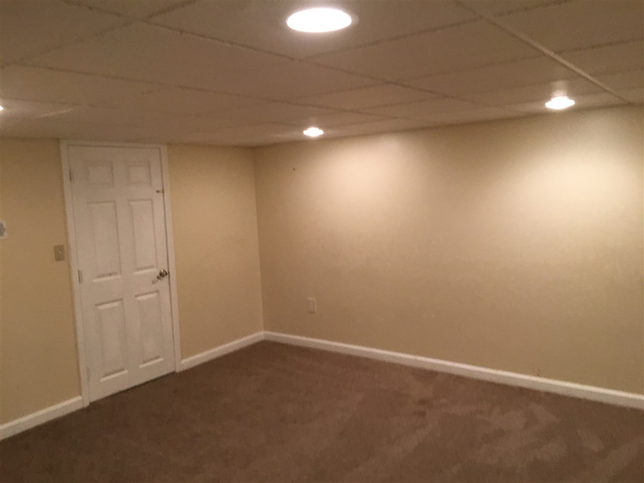 282 Winding Pond Road, Unit 282 Londonderry, NH 03053 - Photo 17 of 26 Gallery Image 17