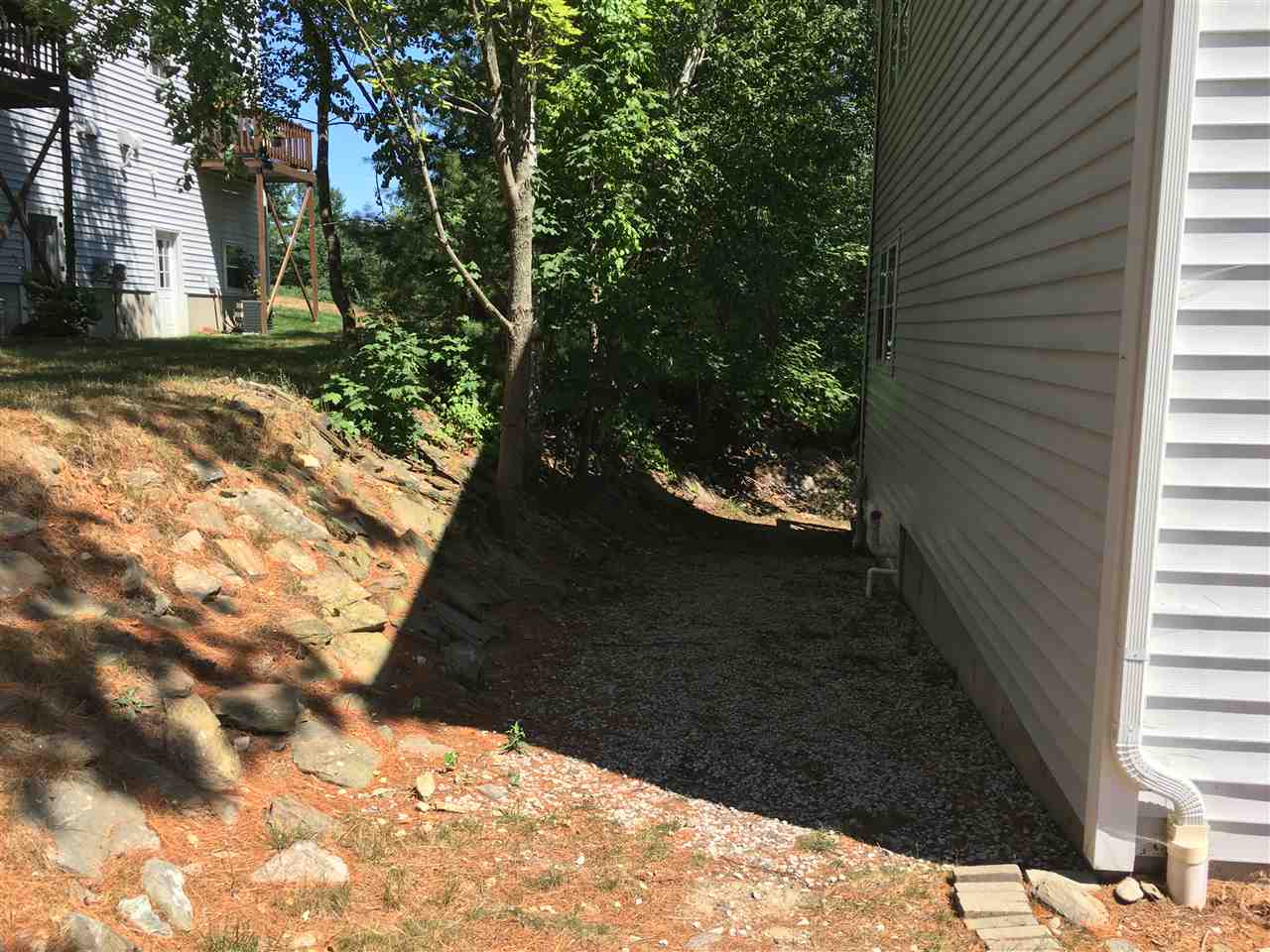 282 Winding Pond Road, Unit 282 Londonderry, NH 03053 - Photo 24 of 26 Gallery Image 24