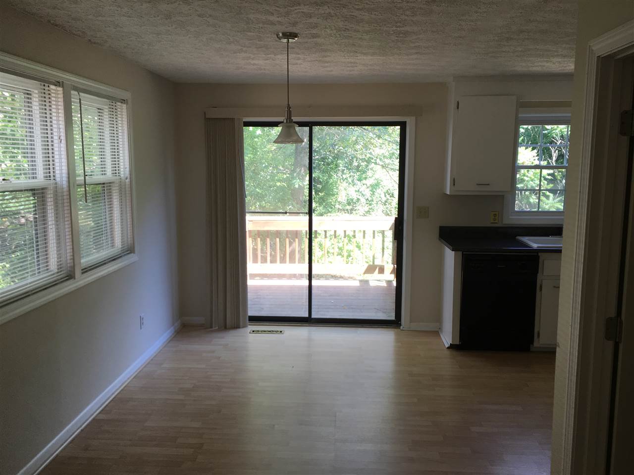 282 Winding Pond Road, Unit 282 Londonderry, NH 03053 - Photo 4 of 26 Gallery Image 4