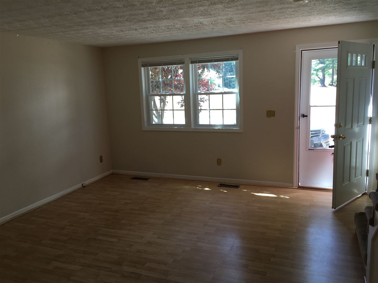 282 Winding Pond Road, Unit 282 Londonderry, NH 03053 - Photo 5 of 26 Gallery Image 5