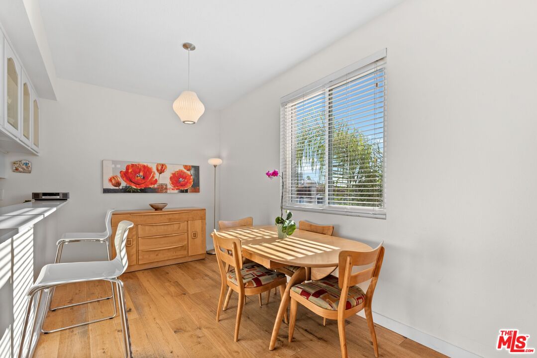 11535 Rochester Avenue, Unit 302 Los Angeles, CA 90025 - Photo 11 of 28 a workspace with furniture and window