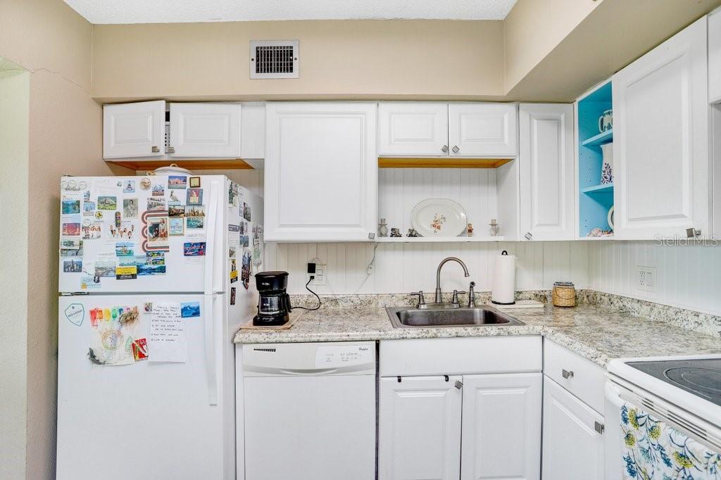 2361 Jamaican Street, Unit 51 Clearwater, FL 33763 - Photo 10 of 46