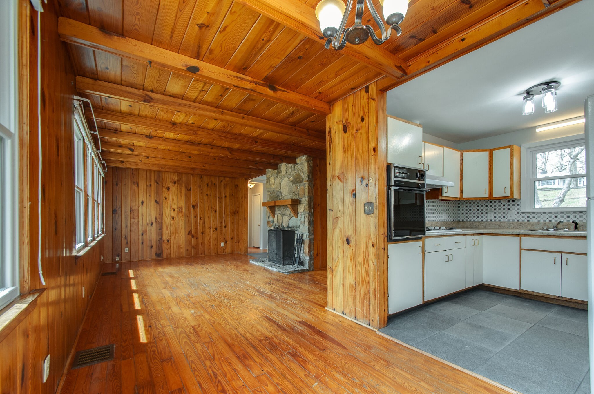 209 East Park Circle Dickson, TN 37055 - Photo 13 of 28 a bathroom with a sink and a mirror
