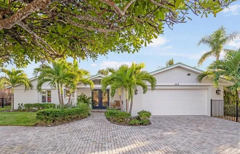 $2,875,000 | 664 Key Royale Drive, Holmes Beach, FL 34217