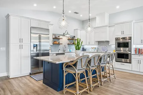 $2,875,000 | 664 Key Royale Drive, Holmes Beach, FL 34217