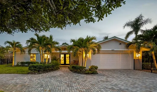 $2,875,000 | 664 Key Royale Drive, Holmes Beach, FL 34217