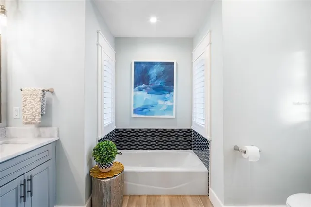 $2,875,000 | 664 Key Royale Drive, Holmes Beach, FL 34217