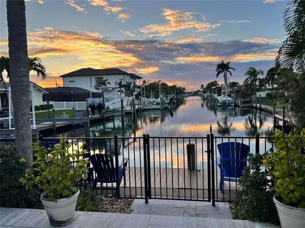 $2,875,000 | 664 Key Royale Drive, Holmes Beach, FL 34217