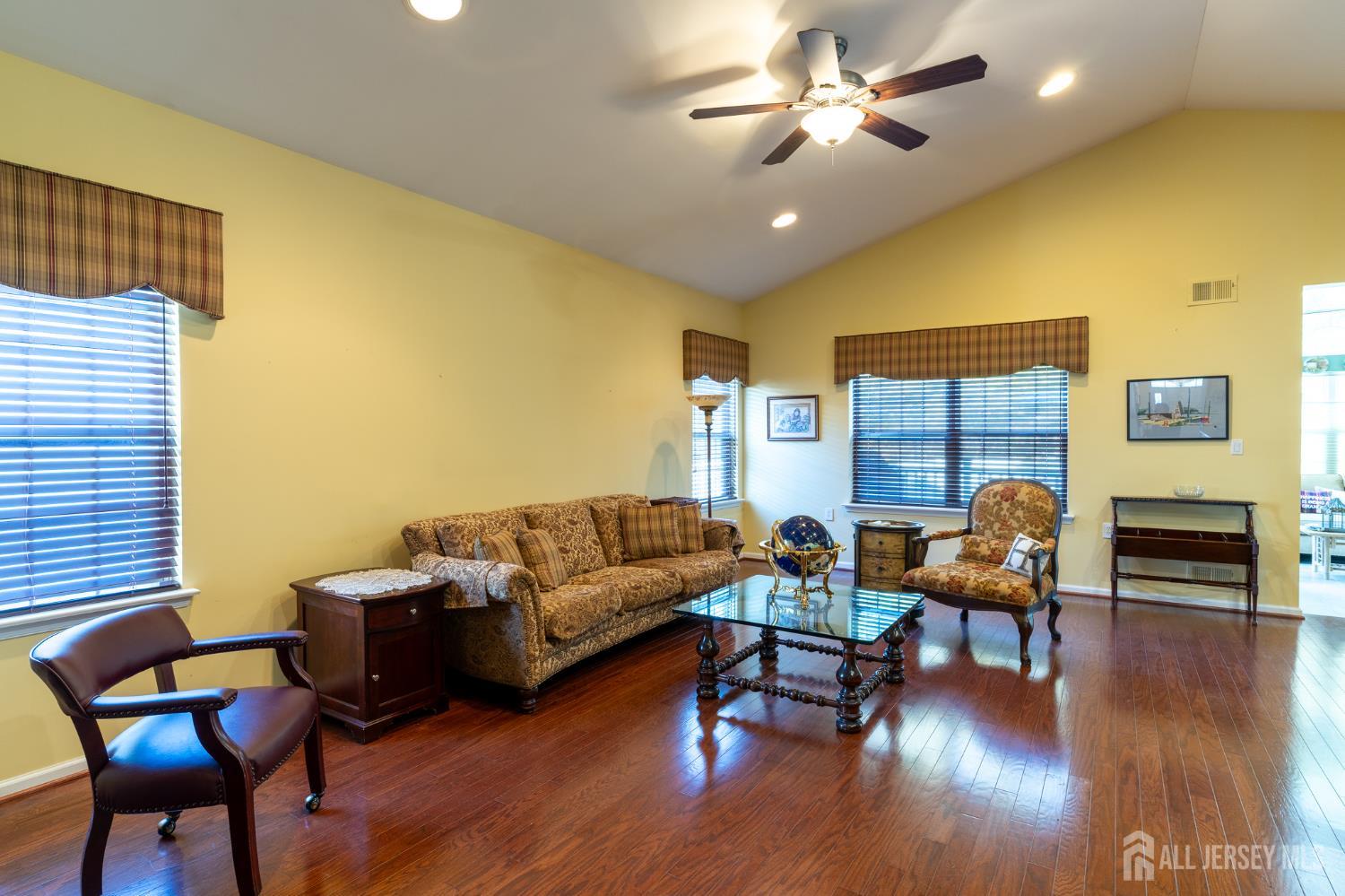 130 Orleans Road Monroe Township, NJ 08831 - Photo 11 of 41