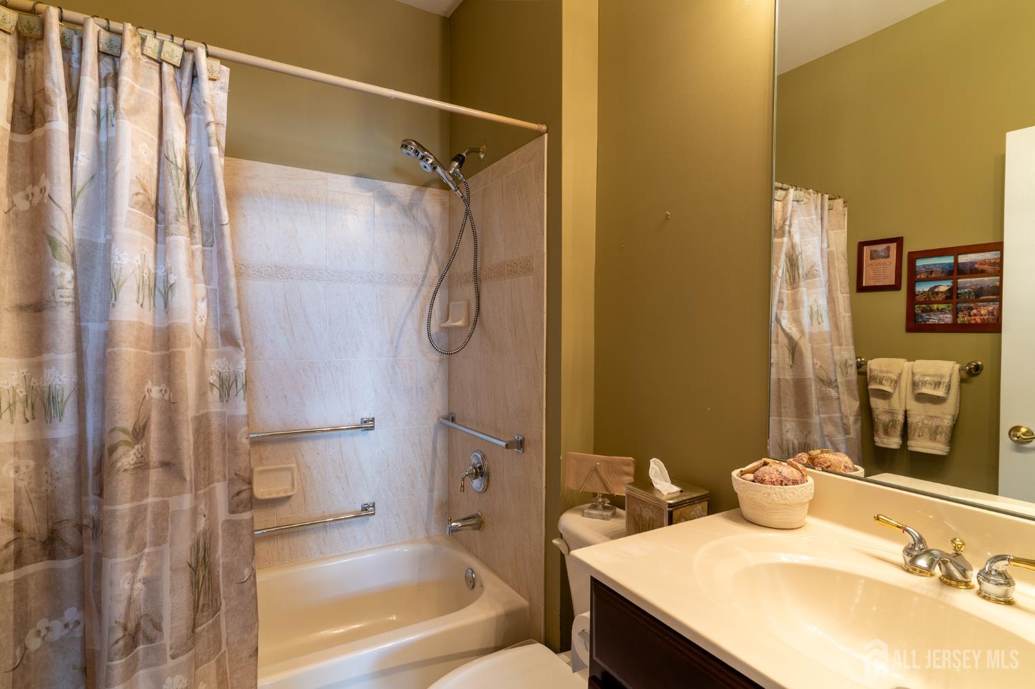 130 Orleans Road Monroe Township, NJ 08831 - Photo 23 of 41