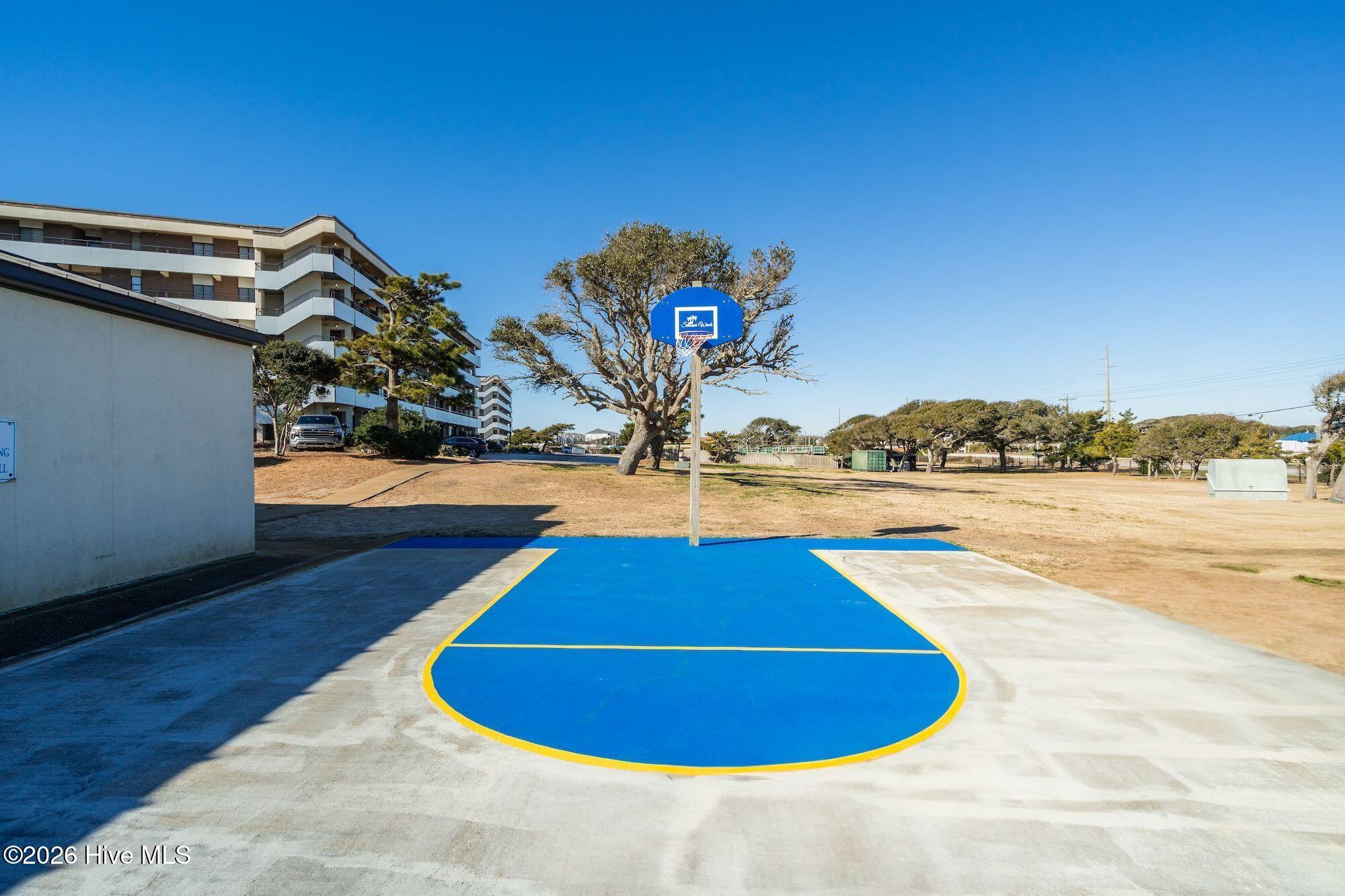 1505 Salter Path Road, Unit 603J Indian Beach, NC 28512 - Photo 45 of 50 Basketball court