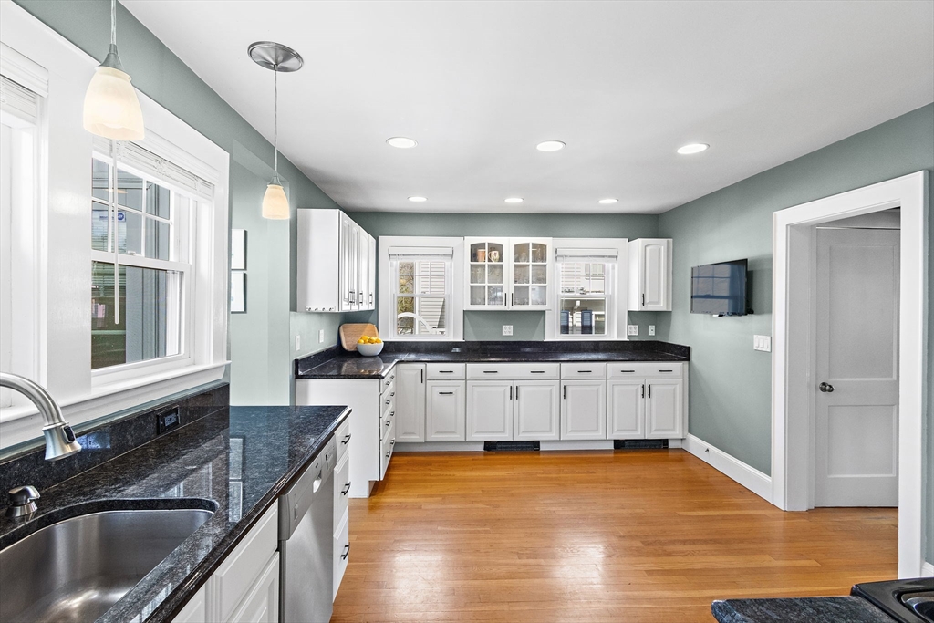 46 Horace Road Belmont, MA 02478 - Photo 13 of 35