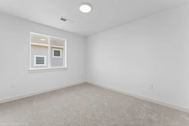 $449,990 | 228 North Viewmont Road, Unit 2/1 HARRISON, Greenacres, WA 99016