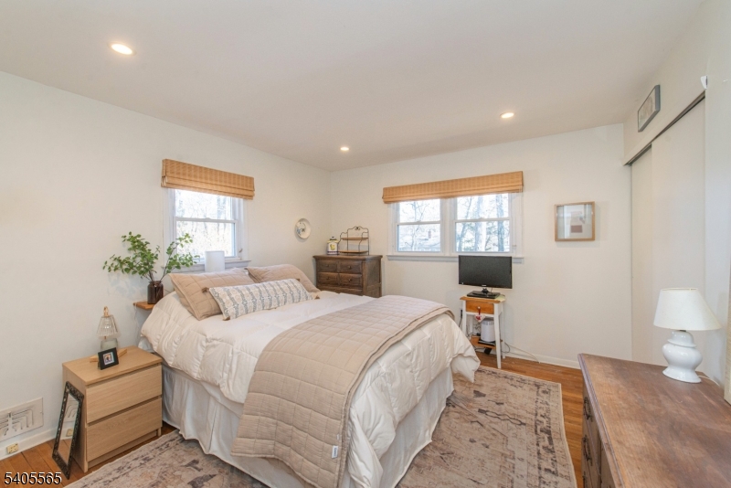 77 Moraine Road Morris Plains, NJ 07950 - Photo 14 of 22