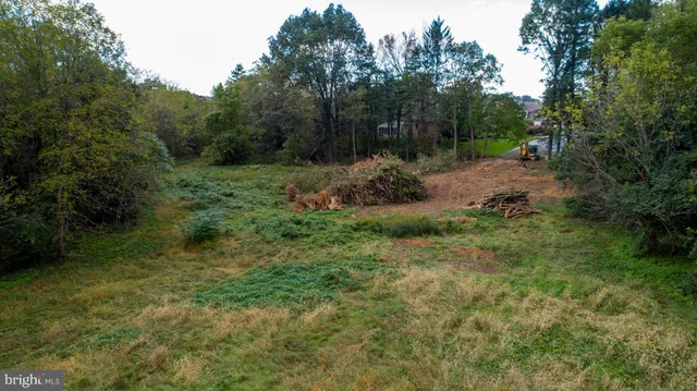 $335,000 | 1922 Pickering Trail, Lancaster, PA 17601