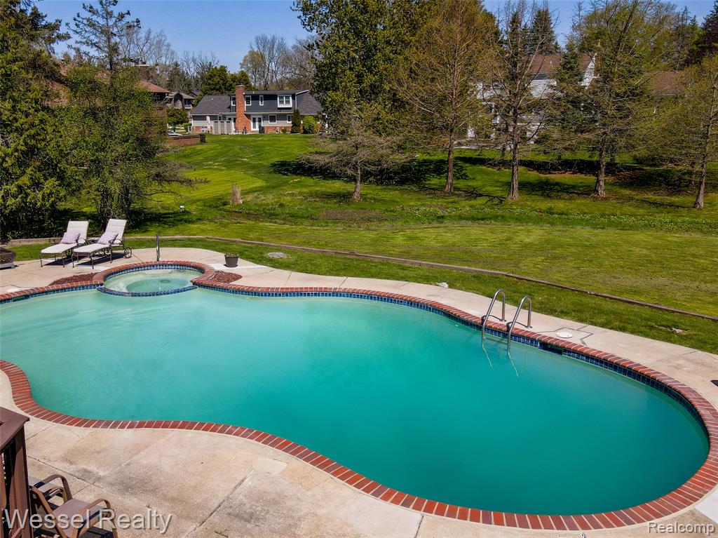 117 Coachlamp Road Rochester, MI 48306 - Photo 44 of 51 Gallery Image 44