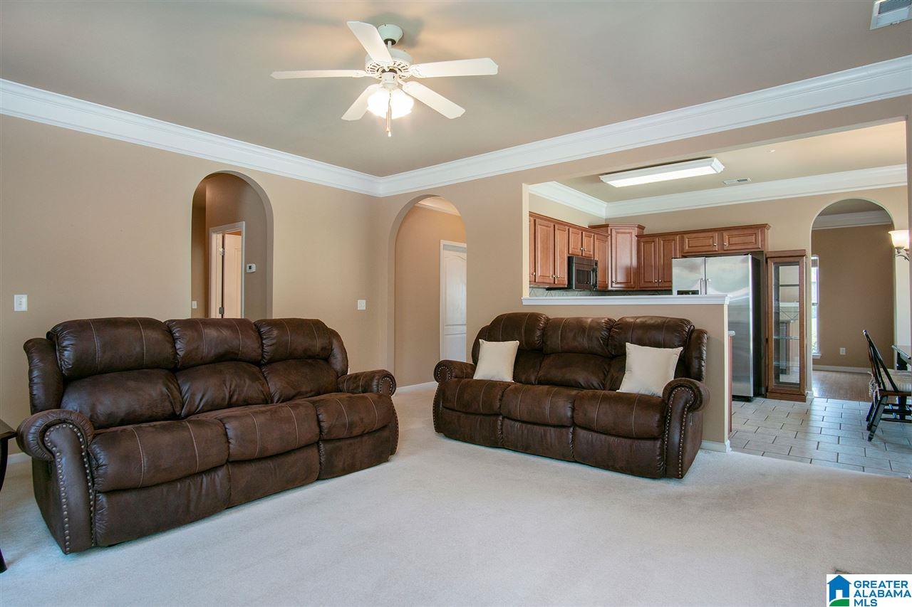 648 Barkley Circle Alabaster, AL 35007 - Photo 11 of 26