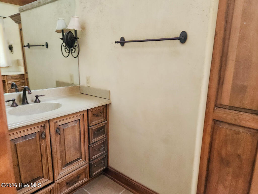 1921 View Nicholson Road Williamston, NC 27892 - Photo 22 of 37 MASTER BATH