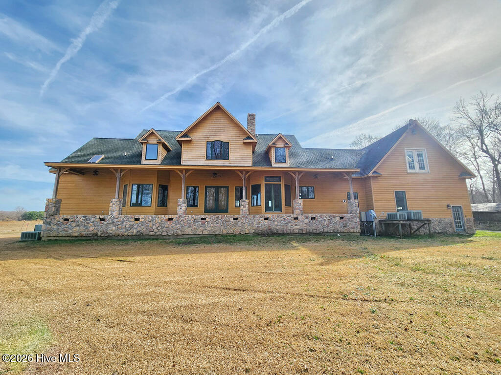 1921 View Nicholson Road Williamston, NC 27892 - Photo 3 of 37 REAR