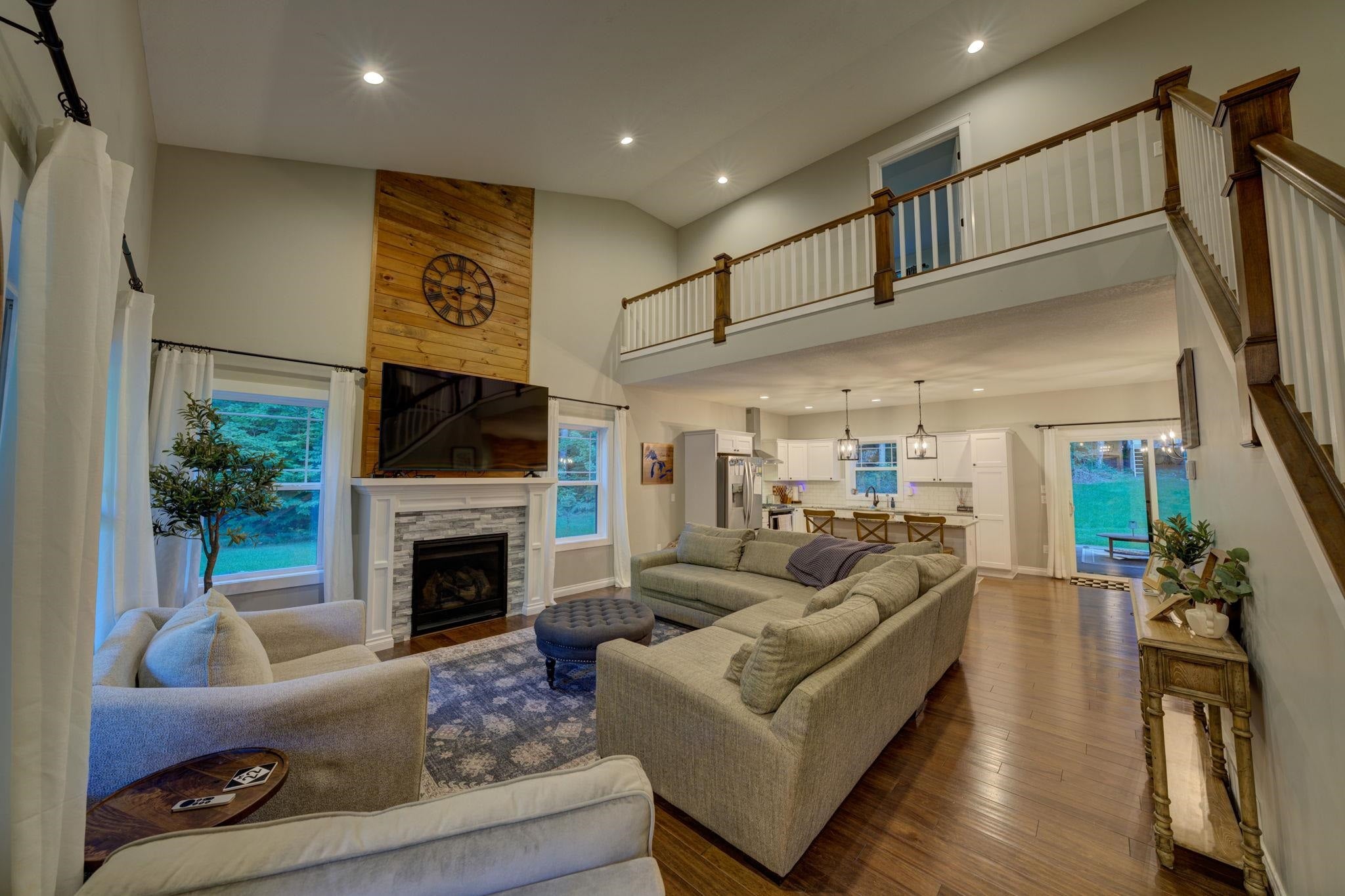 359 West Valley Road Maple City, MI 49664 - Photo 9 of 47 Gallery Image 9