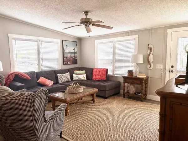 $2,250 | 15010 113th Avenue North, Unit 53, Largo, FL 33774