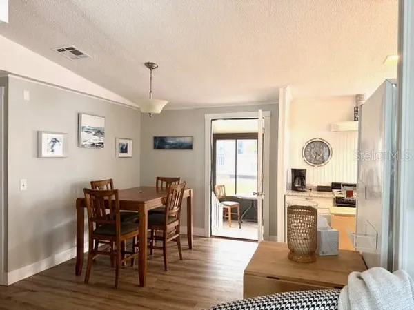 $2,250 | 15010 113th Avenue North, Unit 53, Largo, FL 33774