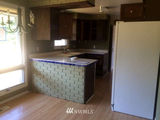 4685 Southwest Lake Helena Road Port Orchard, WA 98367 - Photo 3 of 12 Gallery Image 3