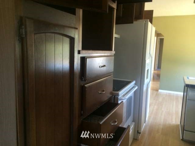 4685 Southwest Lake Helena Road Port Orchard, WA 98367 - Photo 5 of 12 Gallery Image 5