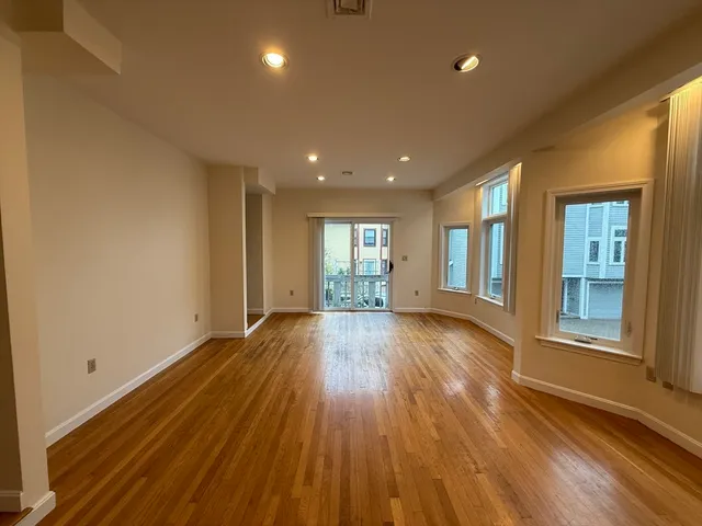 $4,300 | 10 Rollins Court, Unit 10, Cambridge, MA 02139