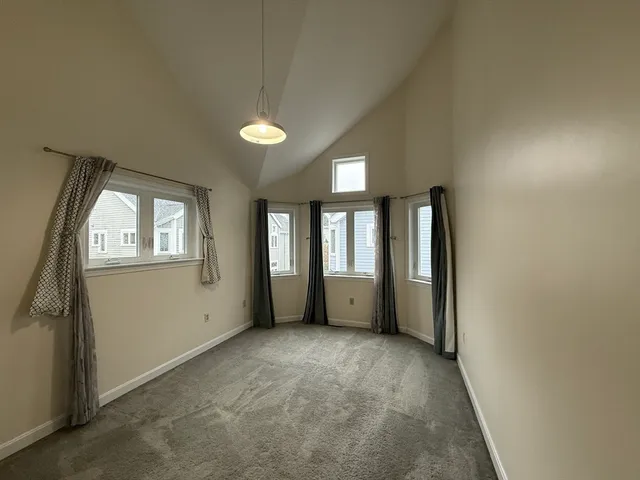 $4,300 | 10 Rollins Court, Unit 10, Cambridge, MA 02139