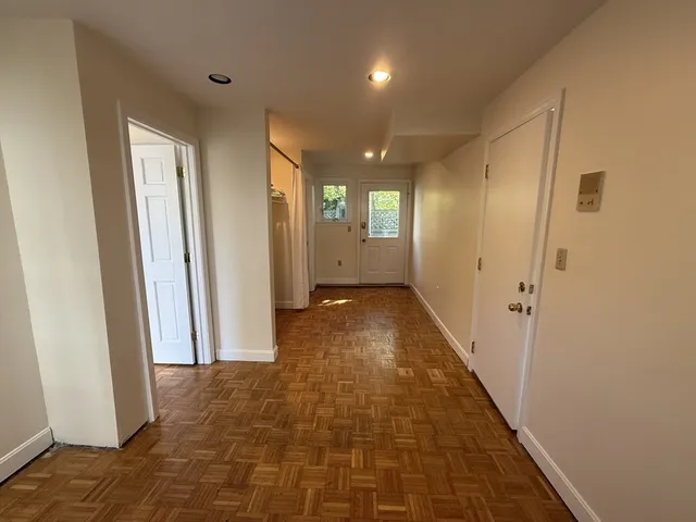 $4,300 | 10 Rollins Court, Unit 10, Cambridge, MA 02139