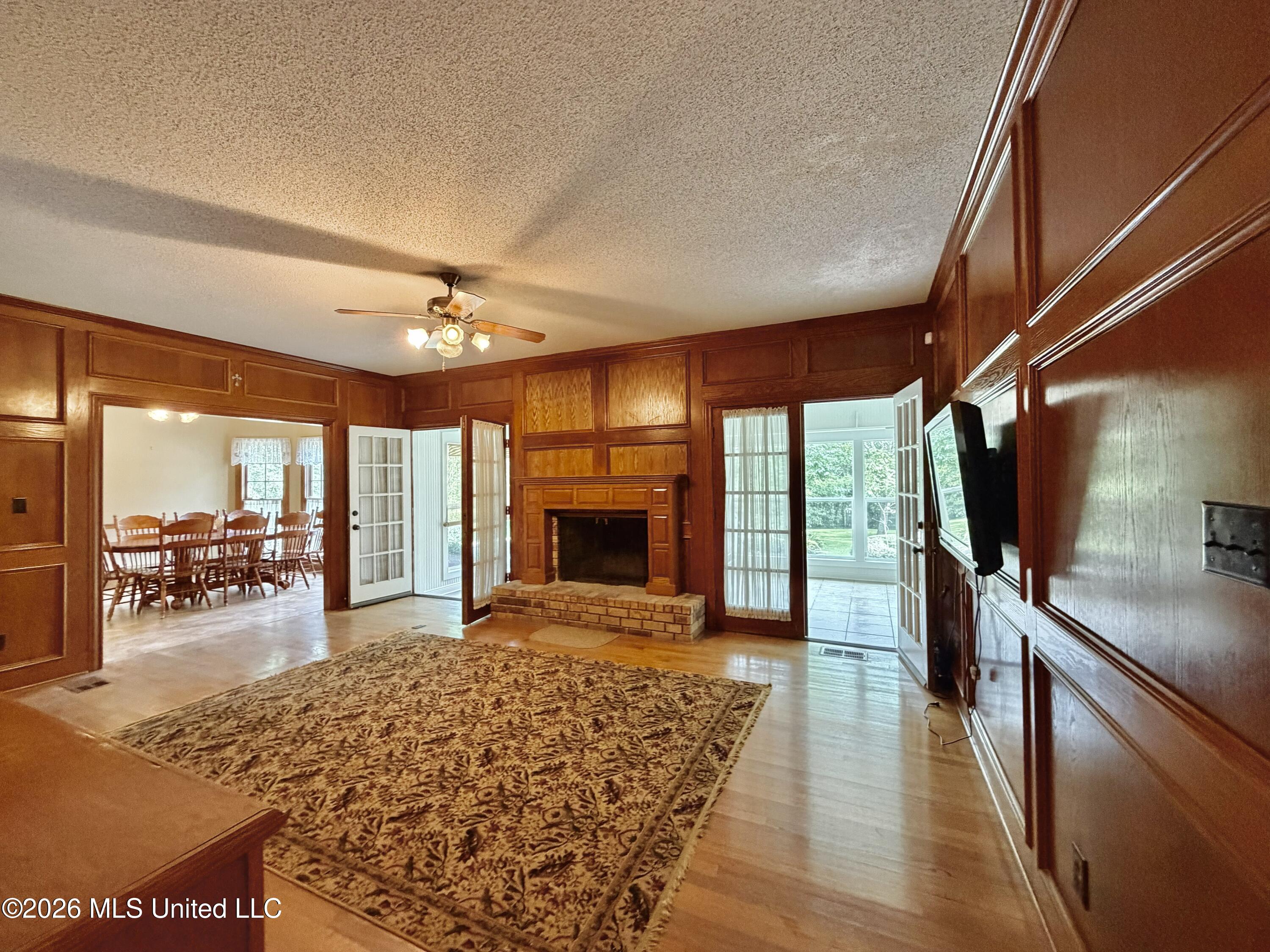 299 Quitman Perry Road Carriere, MS 39426 - Photo 5 of 73 5, Front room, IMG_9386 JPEG