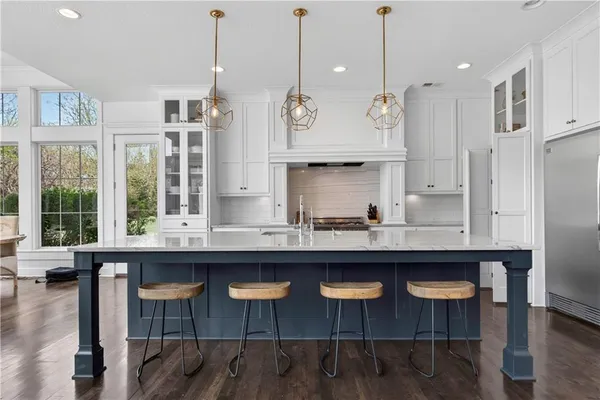 $1,500,000 | 16404 South Rosehill Street, Overland Park, KS 66221